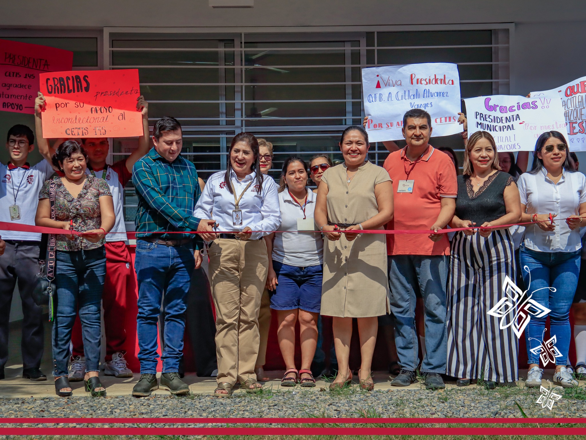Alfa Citlalli Álvarez entrega una aula más al CETis 145
